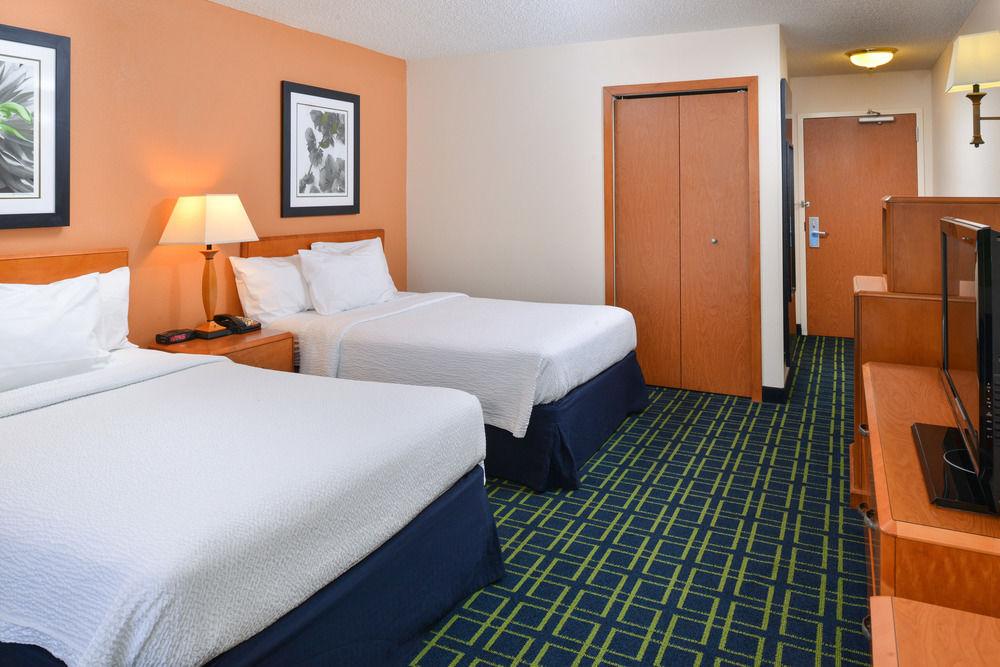Fairfield Inn And Suites Charleston North/University Area North Charleston Exterior foto